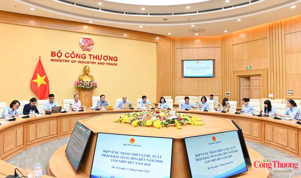 Toàn cảnh cuộc họp.